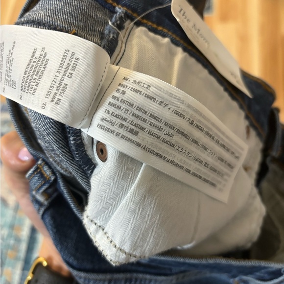 Abercrombie & Fitch The Mom High Rise Jean NWT Size 4/27 - Picture 9 of 10